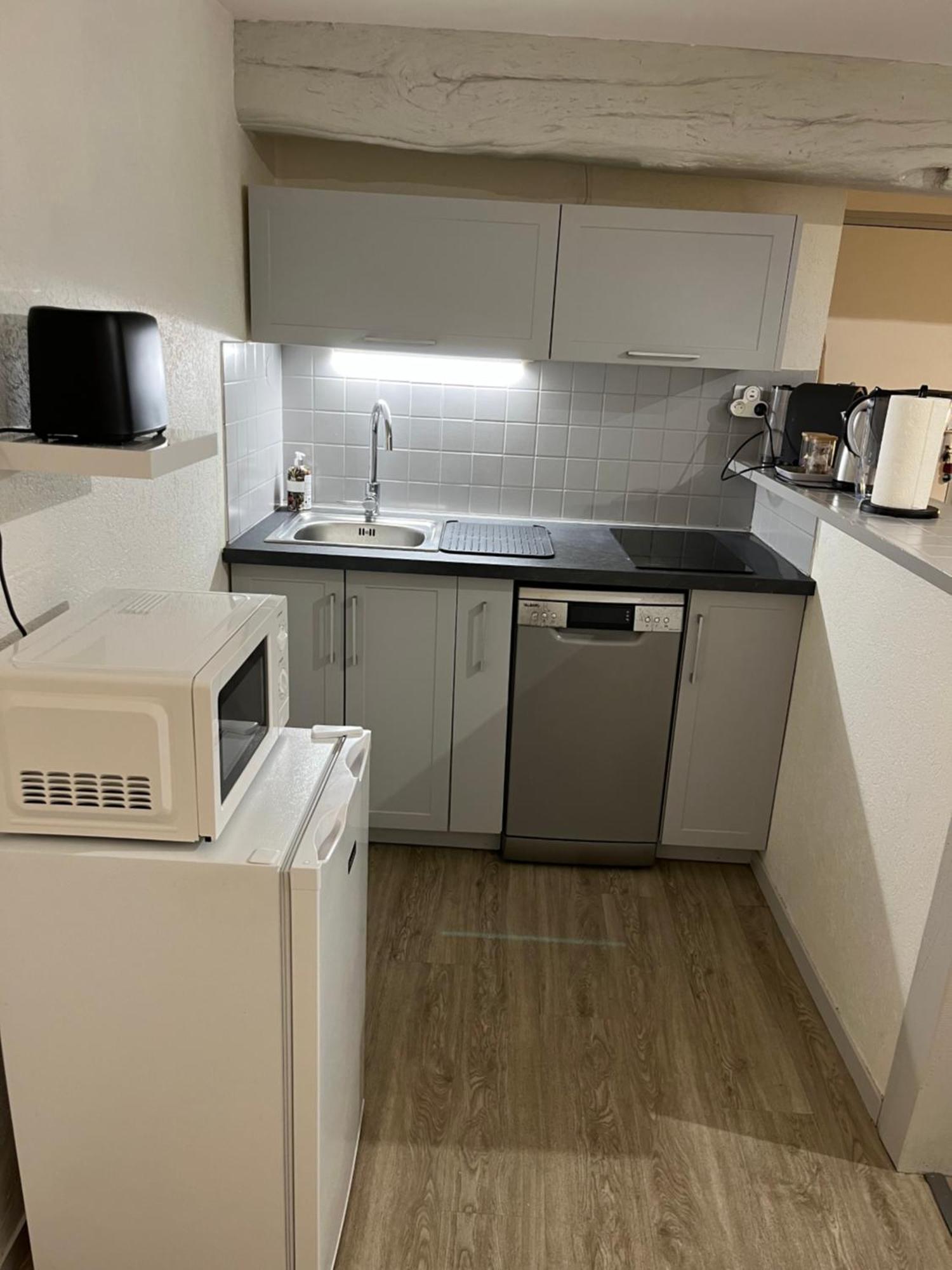 Le Cosy Du Marche Notre-Dame Apartment ปัวติเยร์ ภายนอก รูปภาพ